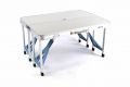 Skladací hliníkový stôl so vstavanými lavicami