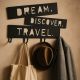 Nástenný vešiak so štyrmi háčikmi, Dream, Discover, Travel